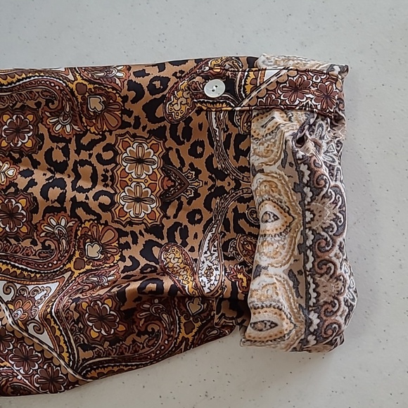 Ruby Rd Black & Gold Patterned Button-up Blouse with Silky Satiny Feel size XL - Picture 6 of 8